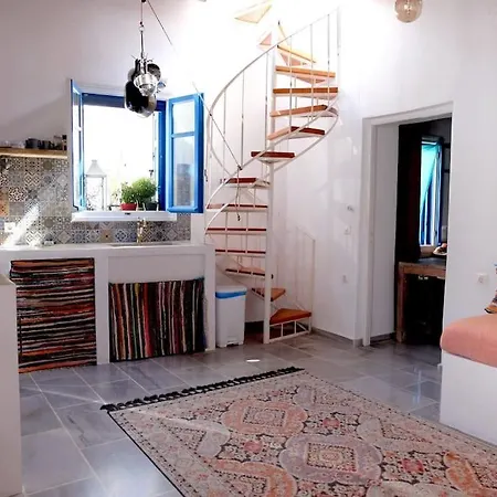 A Cycladic Dream * Márpissa
